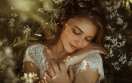 woman-8683027_1280